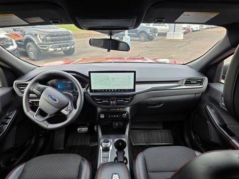 Used 2024 Ford Escape ST-Line w/ Tech Pack #1 AWD/4WD image 13