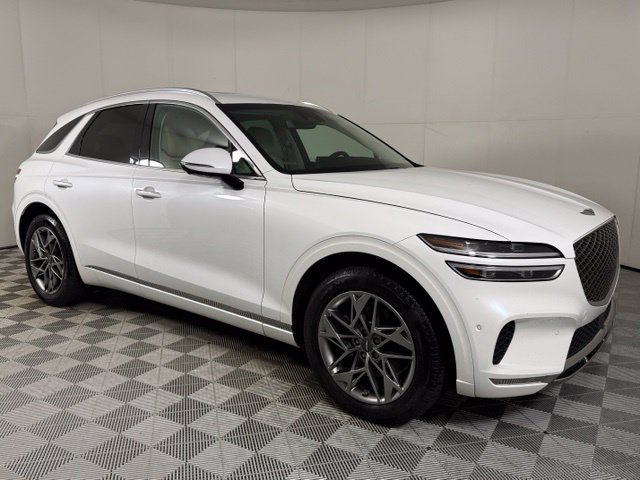 Used 2022 Genesis GV70 2.5T w/ Advanced Package AWD/4WD image 10