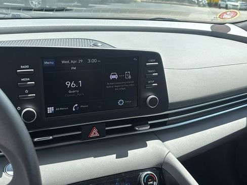 Used 2023 Hyundai Elantra SEL FWD image 19