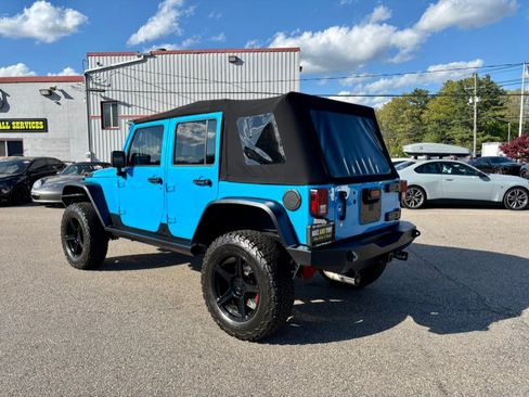 Used 2013 Jeep Wrangler Unlimited Sport AWD/4WD image 6