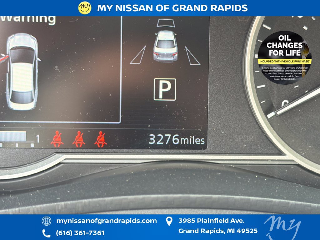Used 2025 Nissan Versa SV w/ Trunk Package FWD image 20