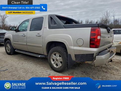Used 2007 Chevrolet Avalanche LT w/ LT Preferred Equipment Group image 3