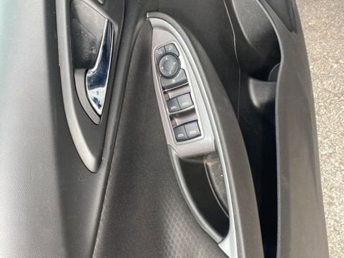 Used 2023 Chevrolet Malibu LT image 16