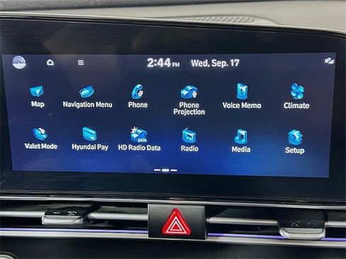 Used 2023 Hyundai Elantra Limited w/ Cargo Package image 16