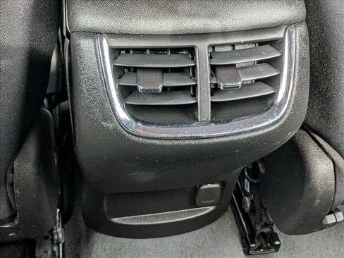 Used 2023 Chevrolet Malibu LT image 19