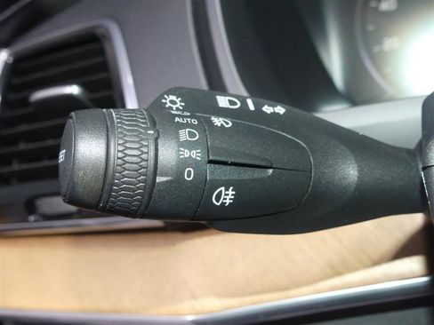 Used 2019 Volvo XC90 T6 Inscription w/ Luxury Package image 35