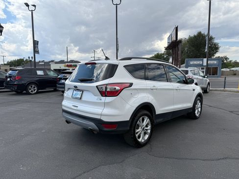Used 2018 Ford Escape SEL image 8
