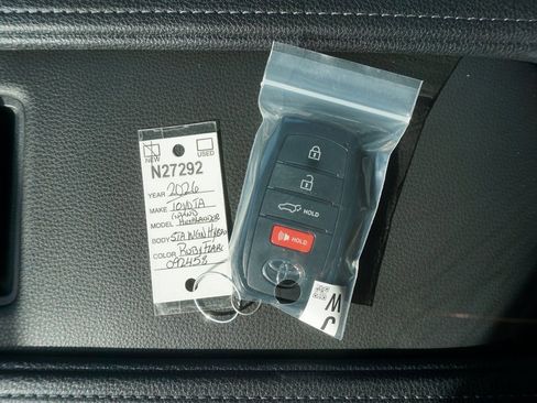 New 2026 Toyota Grand Highlander XLE image 34