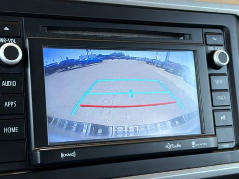 Used 2016 Toyota Tacoma SR5 RWD image 16