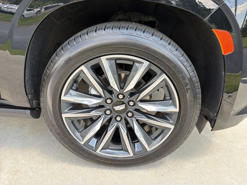 Used 2021 Cadillac Escalade Sport w/ Driver Assist Tech Package AWD/4WD image 12