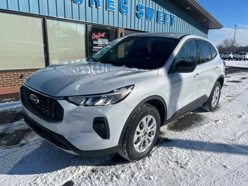 New 2026 Ford Escape Active w/ Tech Pack #1 AWD/4WD image 2