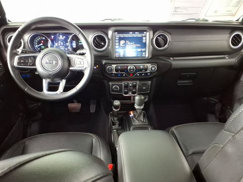 Used 2021 Jeep Wrangler Unlimited Sahara w/ Safety Group AWD/4WD image 16