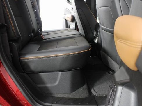 New 2026 GMC Canyon AT4 w/ Off-Road Front Bumper Package image 18