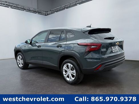 New 2026 Chevrolet Trax LS FWD image 5