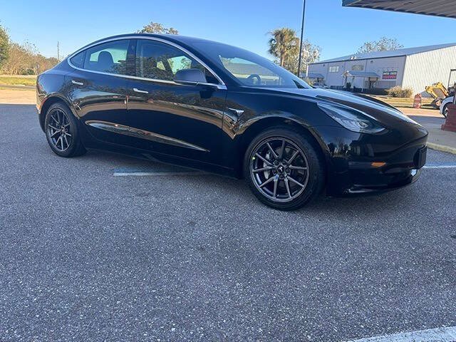 Used 2018 Tesla Model 3 Mid Range RWD image 8