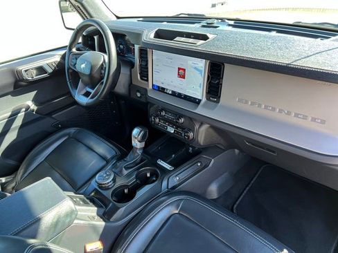 Used 2025 Ford Bronco Outer Banks AWD/4WD image 38