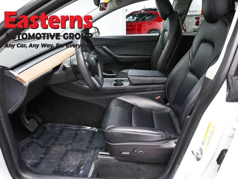 Used 2021 Tesla Model Y Long Range AWD/4WD image 14