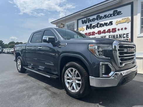 Used 2021 GMC Sierra 1500 SLT w/ SLT Premium Plus Package AWD/4WD image 2