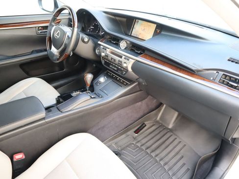 Used 2014 Lexus ES 350 image 53