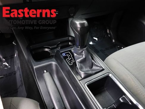 Used 2019 Toyota Tacoma SR RWD image 12