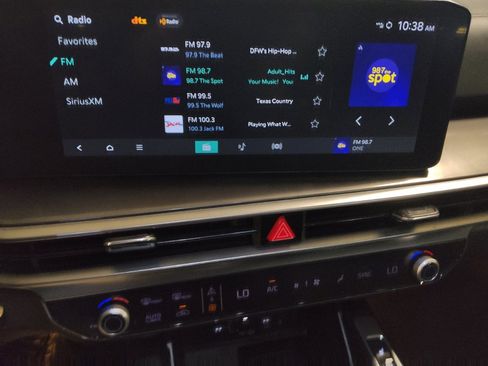 Used 2024 Kia Sorento S w/ Panoramic Sunroof Package FWD image 25