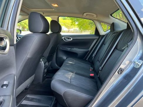 Used 2018 Nissan Sentra SV w/ Premium Package (P01) FWD image 16