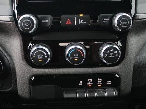 Used 2025 RAM 1500 Classic Warlock image 17