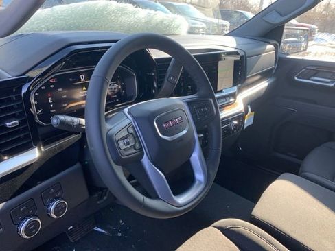New 2026 GMC Sierra 1500 Elevation image 13