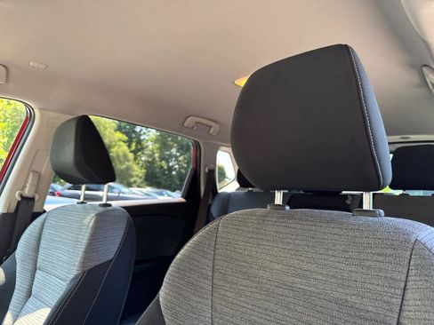 Used 2022 Nissan Rogue S image 15