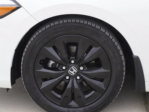 Used 2024 Honda Civic EX-L image 4