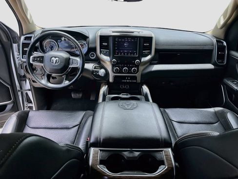 Used 2020 RAM 1500 Laramie AWD/4WD image 22
