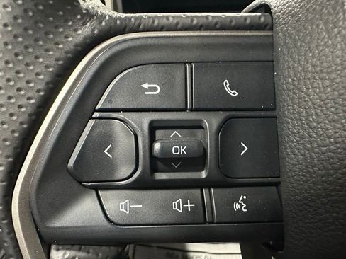 Used 2025 Toyota 4Runner TRD Off-Road image 19