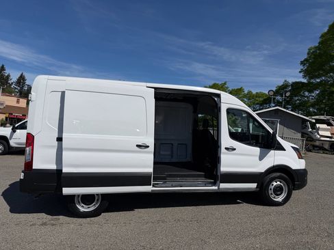 Used 2023 Ford Transit 250 Medium Roof RWD image 17