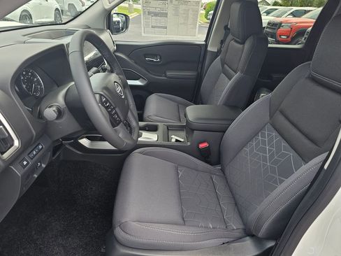 New 2025 Nissan Frontier SV w/ SV Convenience Package image 14