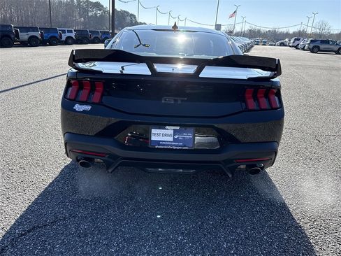 Used 2024 Ford Mustang GT Premium image 6