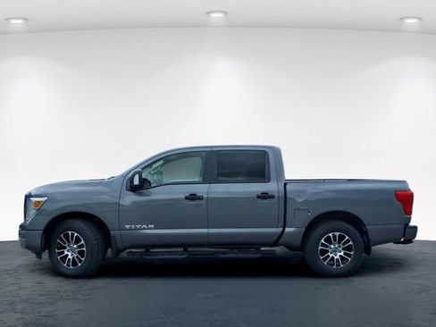 Used 2023 Nissan Titan SV w/ SV Convenience Package AWD/4WD image 14