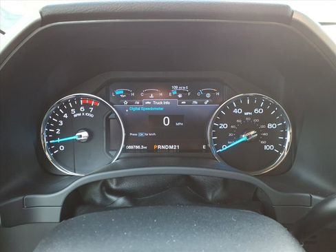 Used 2019 Ford F250 Lariat w/ Chrome Package image 14