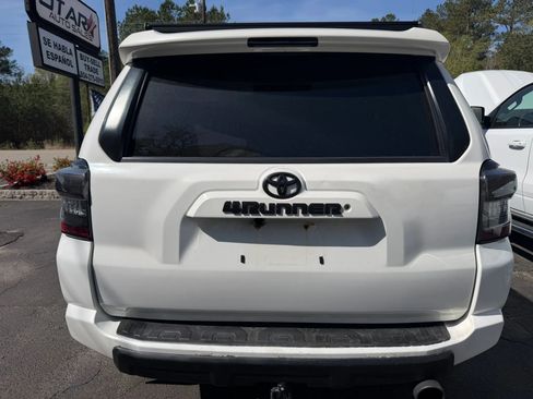 Used 2017 Toyota 4Runner SR5 Premium AWD/4WD image 8