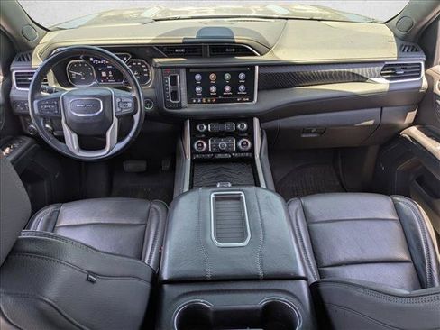 Used 2021 GMC Yukon Denali w/ Denali Premium Package AWD/4WD image 14