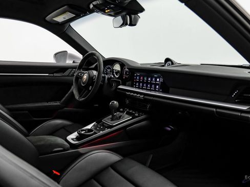 Used 2024 Porsche 911 Carrera GTS image 49