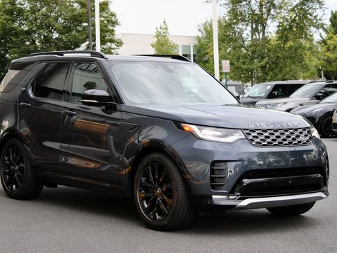 New 2026 Land Rover Discovery Limited Edition AWD/4WD image 2