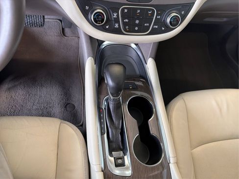 Used 2024 Chevrolet Malibu LT FWD image 16