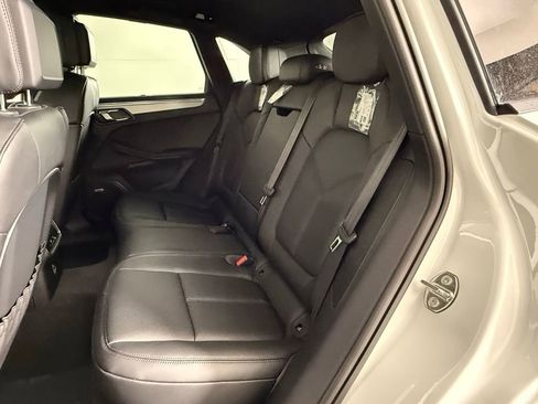 Certified 2026 Porsche Macan image 21