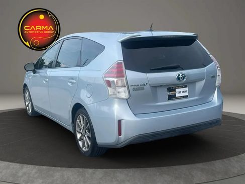 Used 2016 Toyota Prius V Five FWD image 3