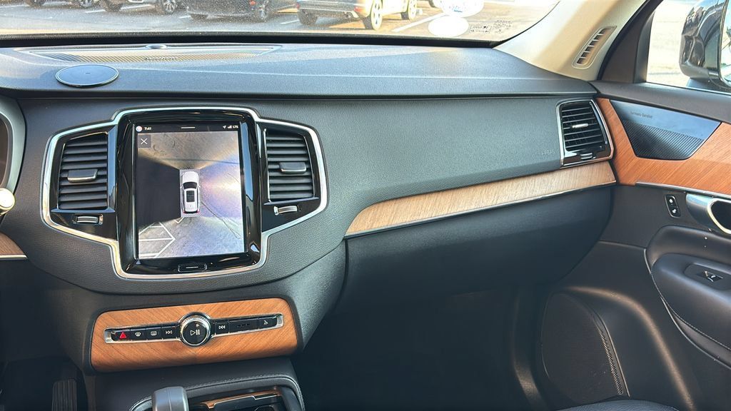 Certified 2023 Volvo XC90 T8 Plus w/ Protection Package Premier AWD/4WD image 8