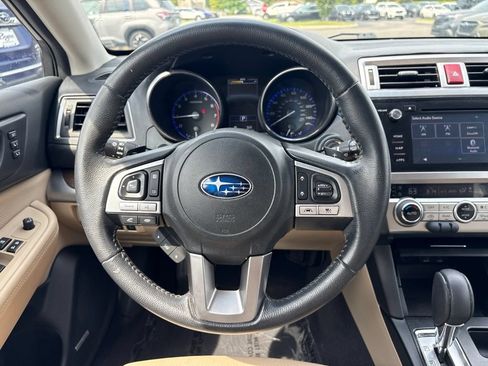 Used 2017 Subaru Outback 2.5i Limited AWD/4WD image 13