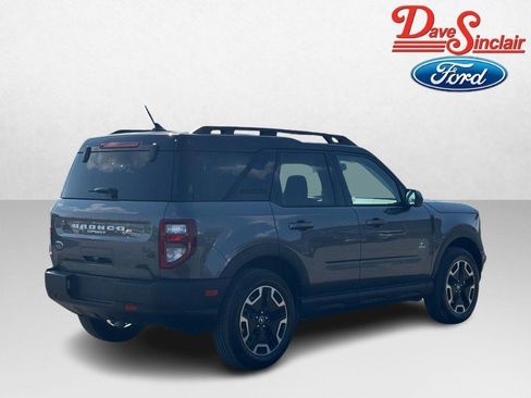Used 2023 Ford Bronco Sport Outer Banks w/ Tech Package image 7