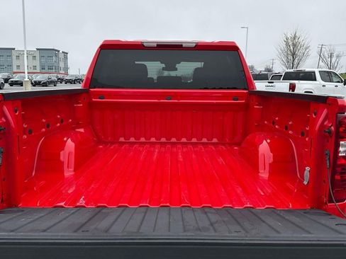 Used 2022 Chevrolet Silverado 1500 LT AWD/4WD image 19