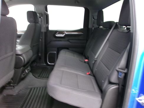 Used 2025 Chevrolet Silverado 1500 LT AWD/4WD image 10