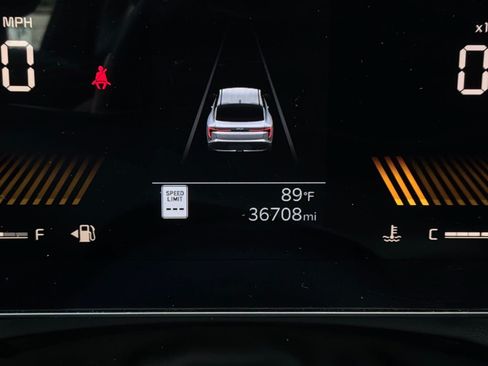 Used 2025 Kia K4 FWD image 39